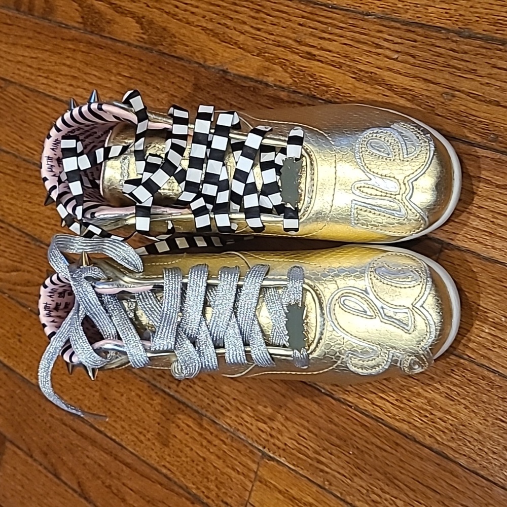 Melody Ehsani x Reebok Betwixt Mid Sneaker sz 6